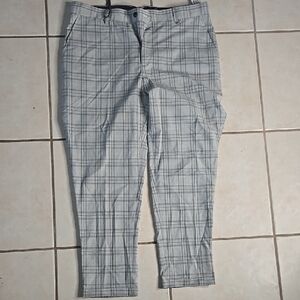 Zara Men's Light Gray Plaid Chinos